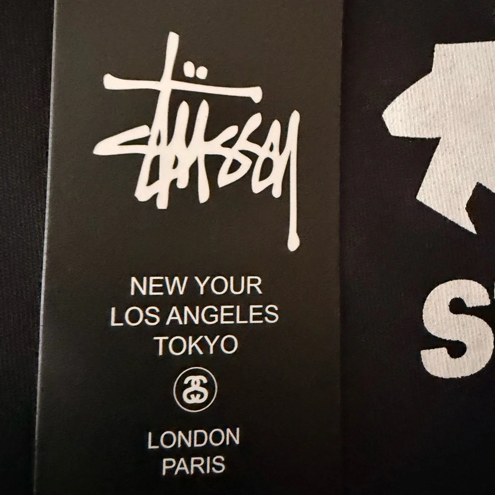 Stussy Black Short-Sleeve Tee - Picture 3 of 7
